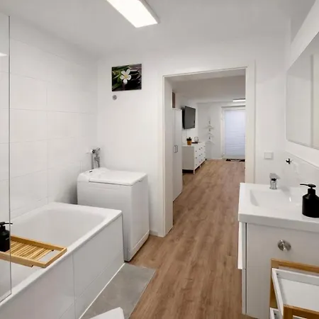 Apartment Winetime - - Für Bis Zu 2 Personen - Idyllisch An Den Weinbergen Der Südlichen Weinstraße Zwischen Landau Und Neustadt Gelegen