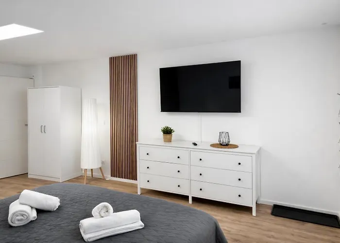 Winetime - - Fuer Bis Zu 2 Personen - Idyllisch An Den Weinbergen Der Suedlichen Weinstrasse Zwischen Landau Und Neustadt Gelegen *